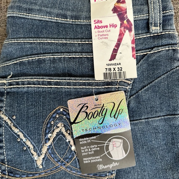 Wrangler Mae booty up jeans - Picture 4 of 9